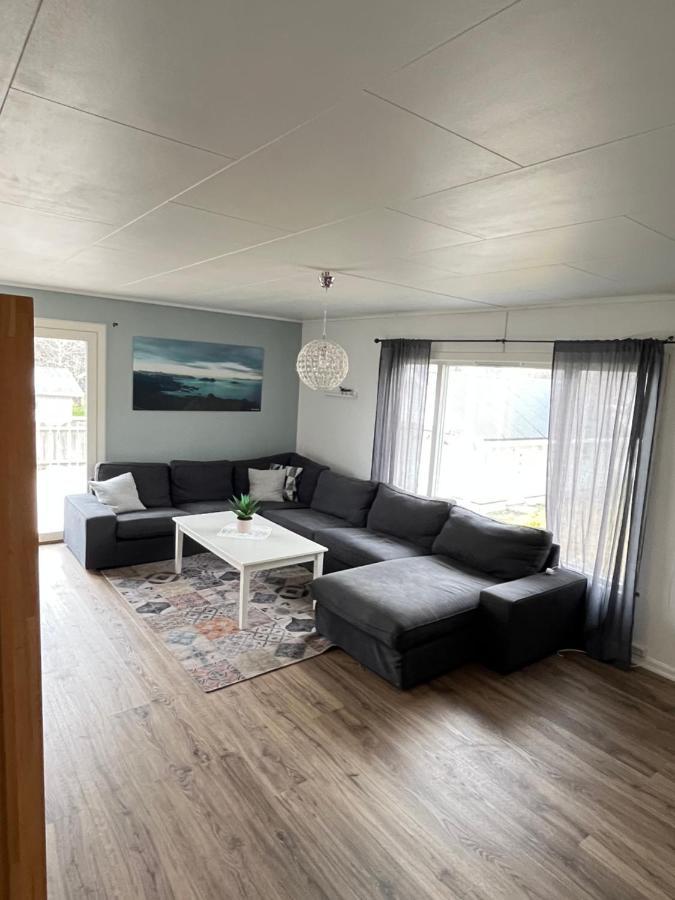 Hus Sentralt I Lofoten Apartment Leknes Exterior photo